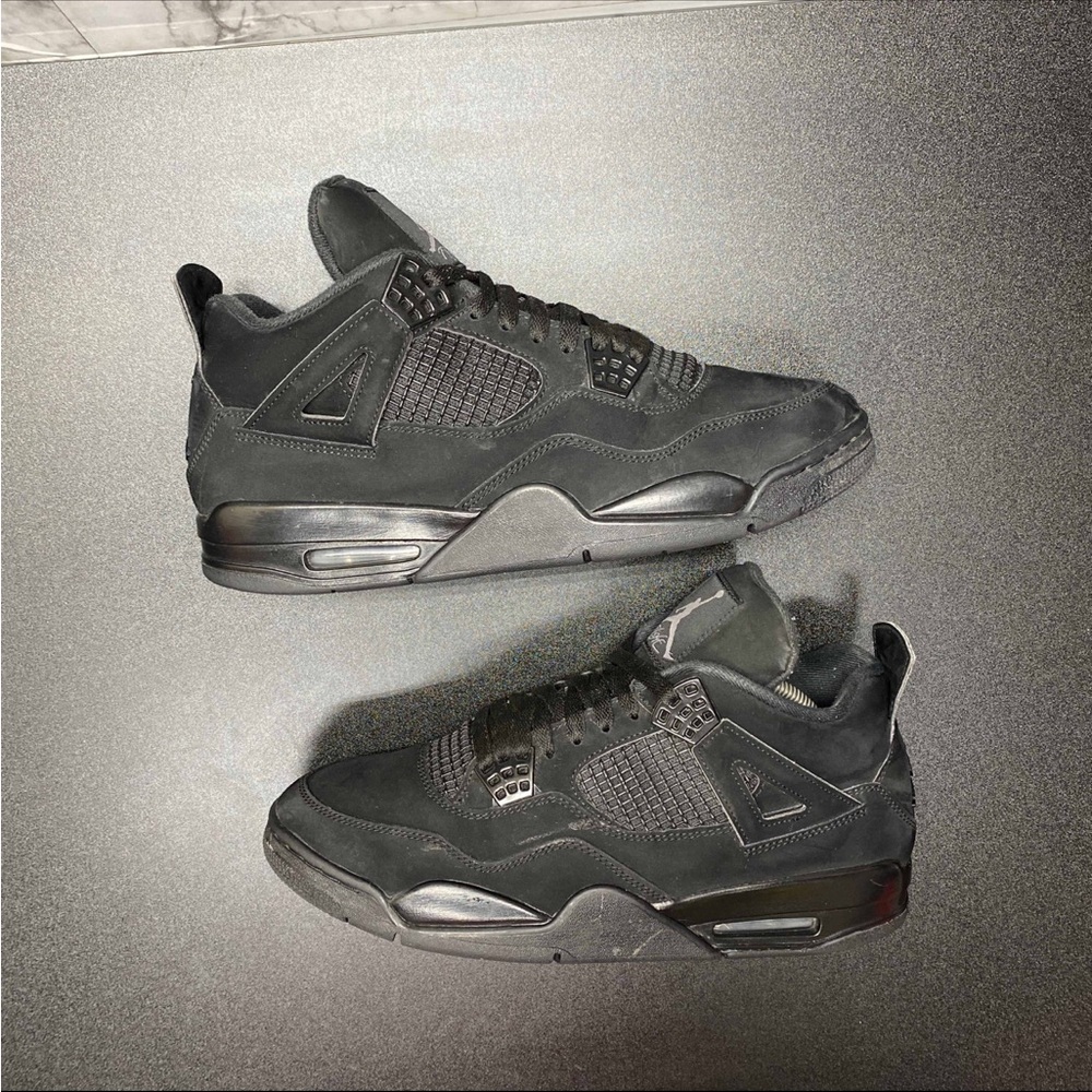 Air Jordan 4 Retro ‘Black Cat’